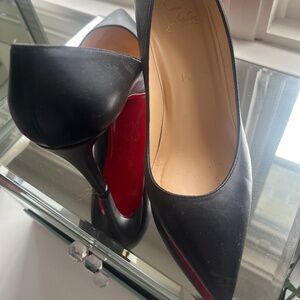 Christian Louboutin black matte pumps 6.5